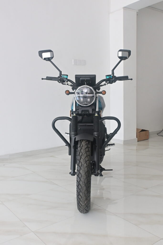 D300